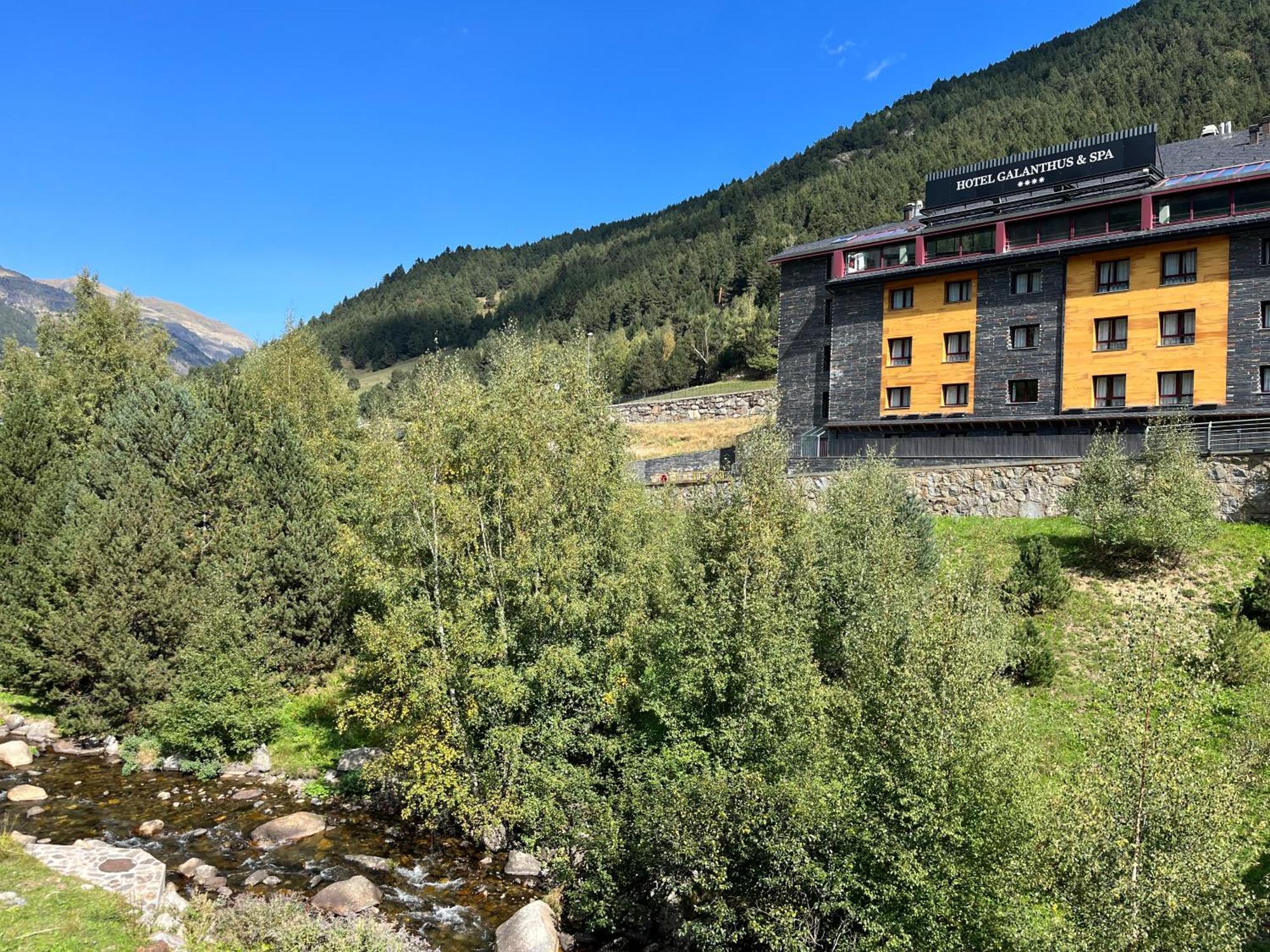Wuau! Hotel Galanthus & Spa Canillo Exterior foto
